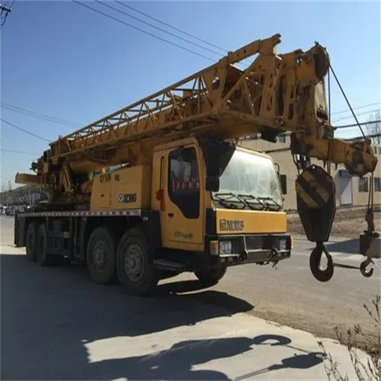 射阳县哪里有专业吊车出租